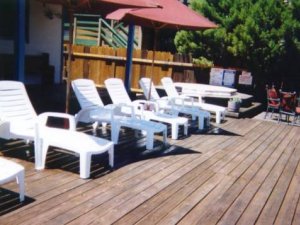 Lower deck